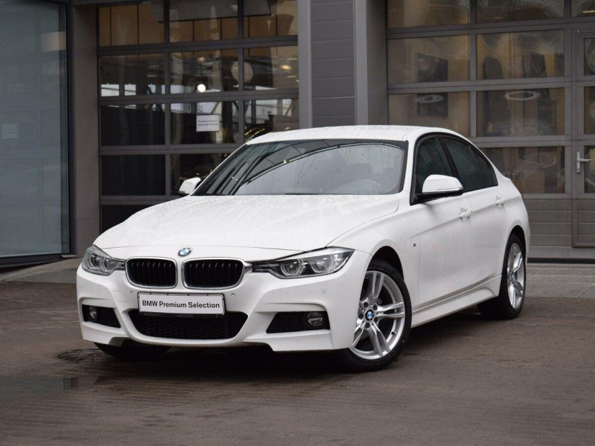 БМВ 3 серии белая
