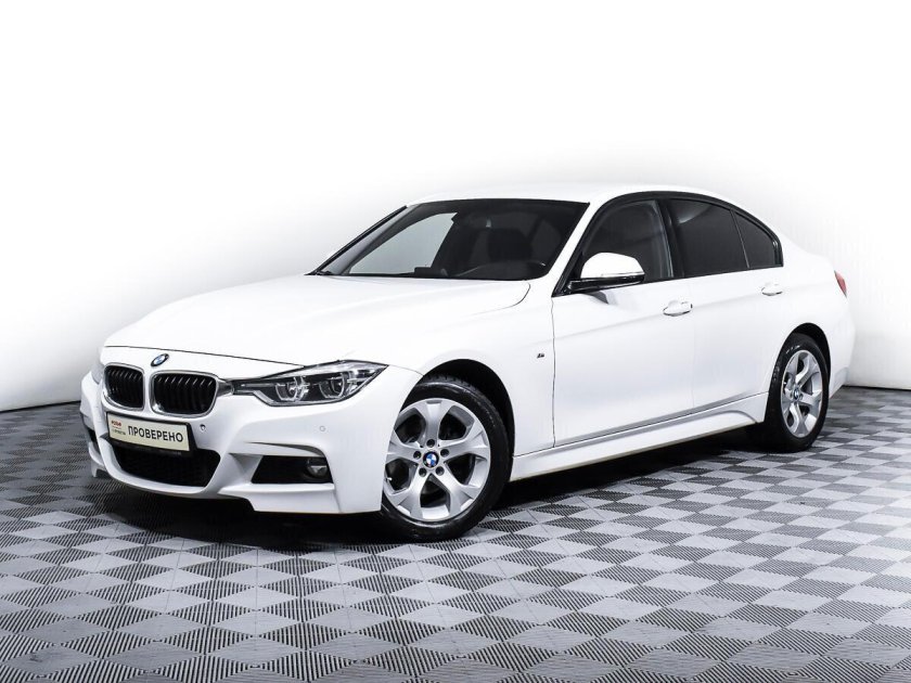 БМВ белая седан