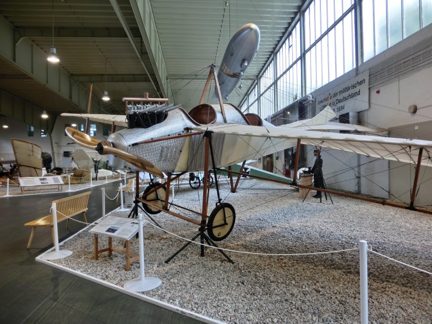 Таубе самолет