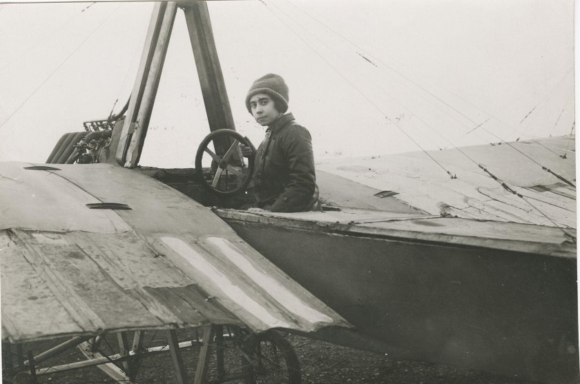 Гарриет куимби женщина-пилот