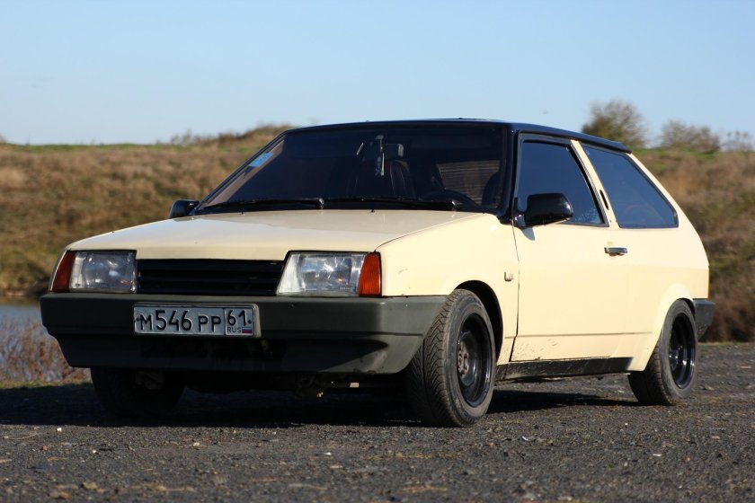 Lada 2108