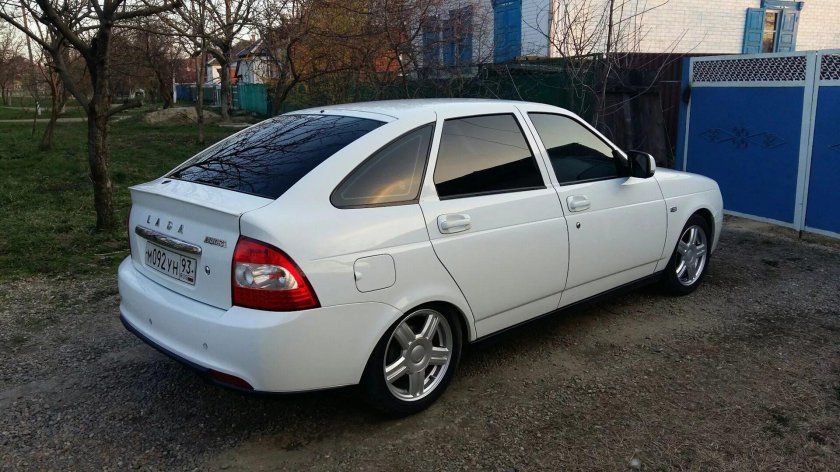 Приора 2 хэтчбек
