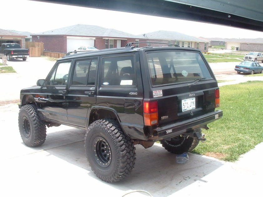 Jeep Cherokee XJ Сток