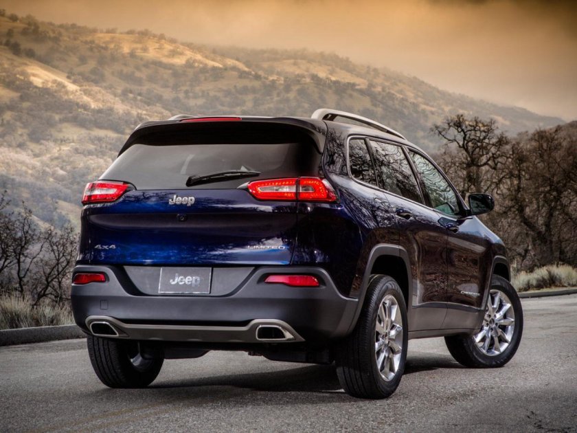 Jeep Cherokee 2014 сзади