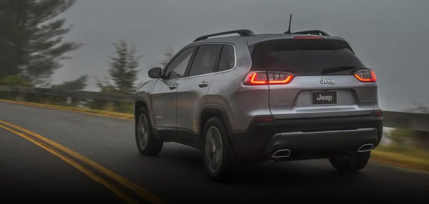 Jeep Cherokee 2020 сзади