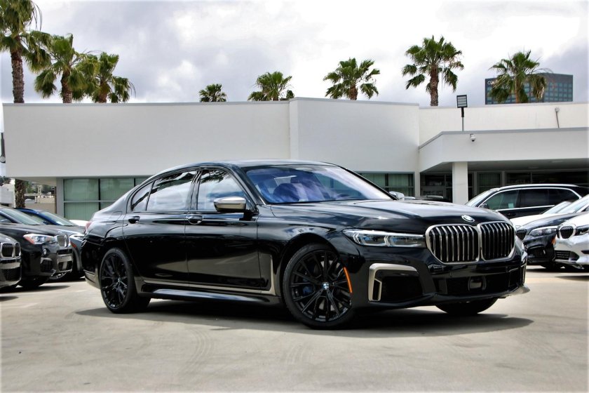 BMW m750li
