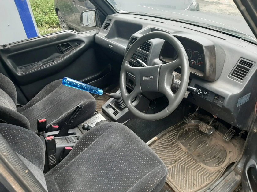 Сузуки эскудо 1 поколение салон