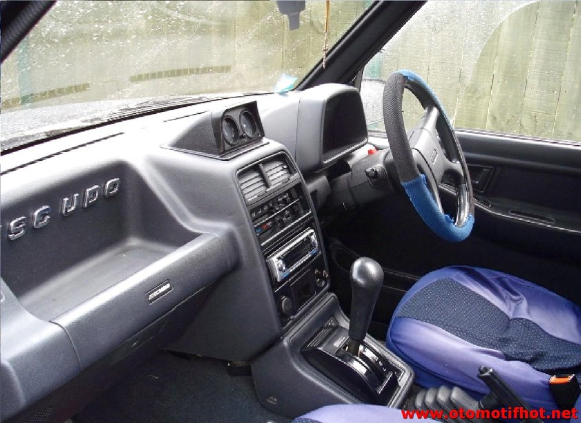 Suzuki Sidekick 1995 салон
