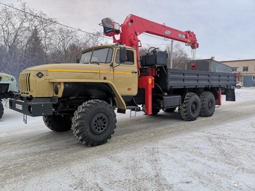 Урал 4320 с КМУ