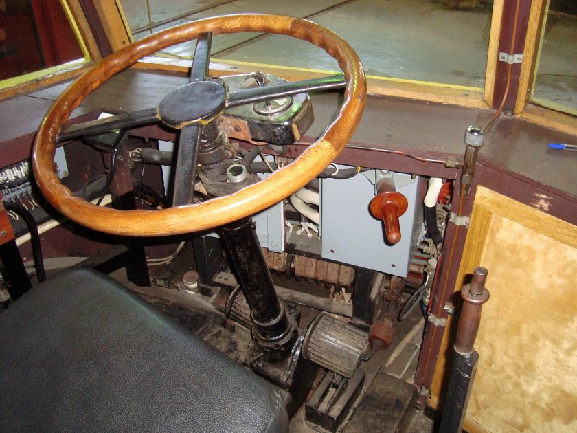 ЯТБ 1 кабина