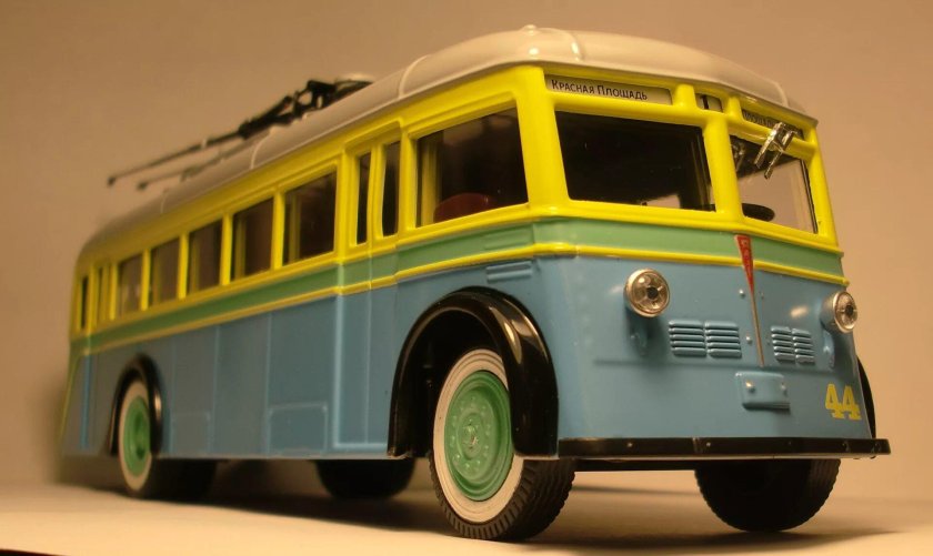 Модель троллейбуса ятб-1