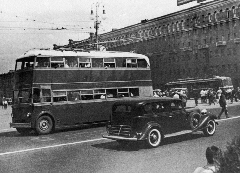 ЯТБ-3 двухэтажный троллейбус