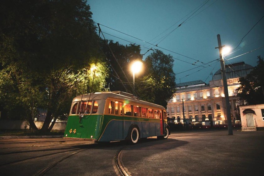 Трамвай фото