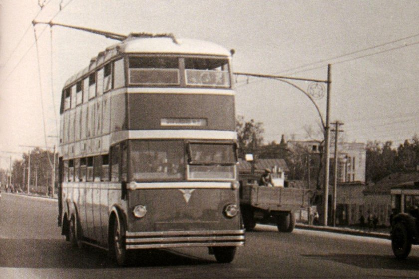 Ятб 3 двухэтажный троллейбус