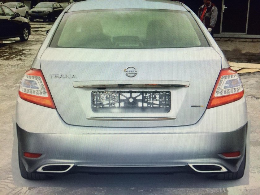 Nissan Teana j32