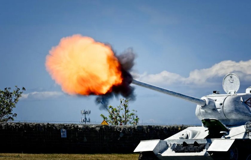 Выстрел танка т 34