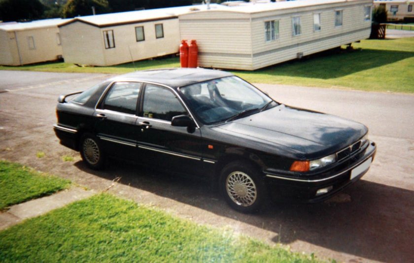 Митсубиси седан 90 годов