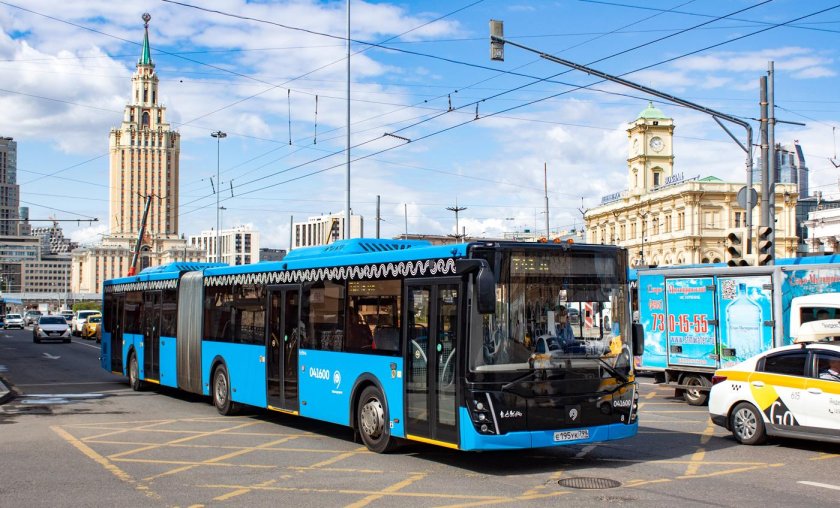Московский автобус ЛИАЗ 6213