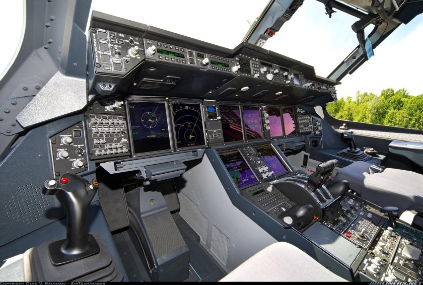 Airbus a400m кабина