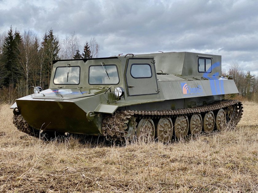 Гусеничный вездеход МТЛБ