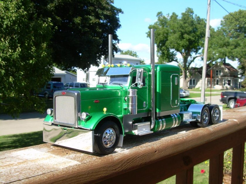 Peterbilt 389 Glider Kit