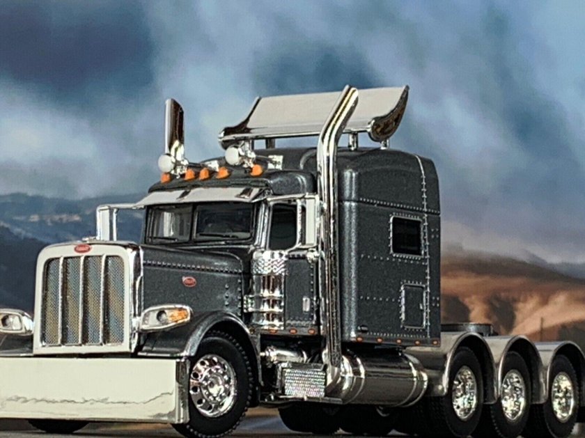 Петербилт 379