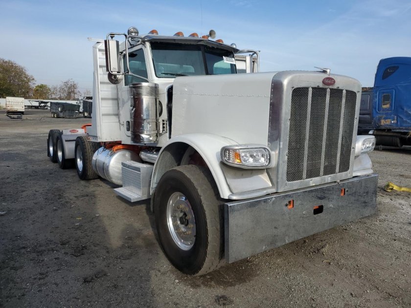 Peterbilt truck