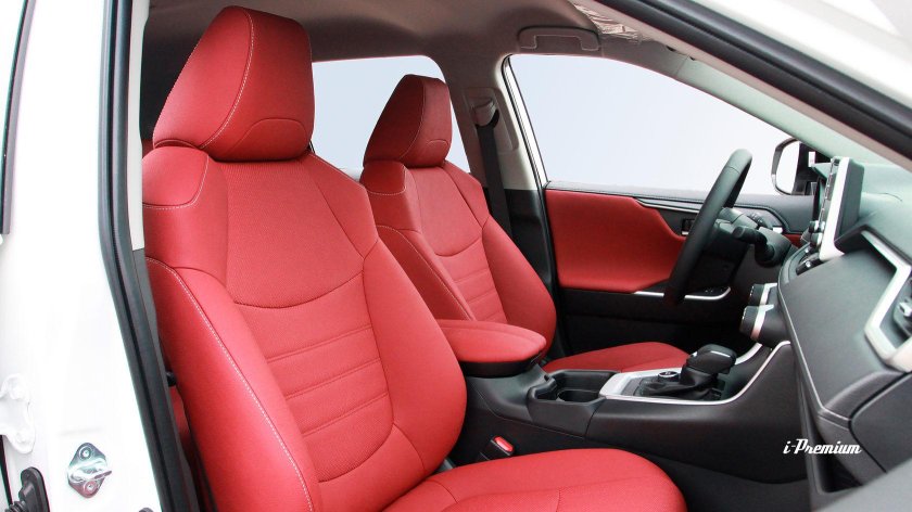 Toyota rav4 кожаный салон