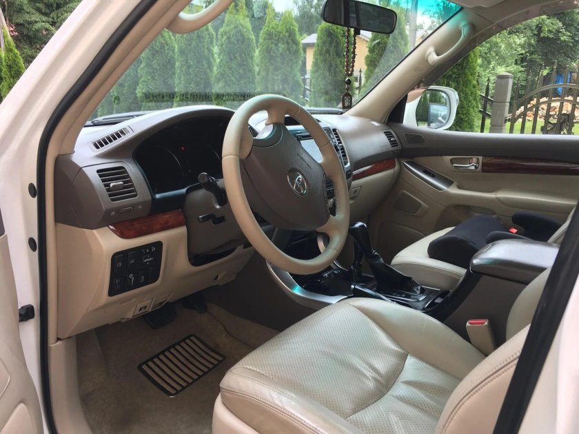 Toyota Prado 2008 салон