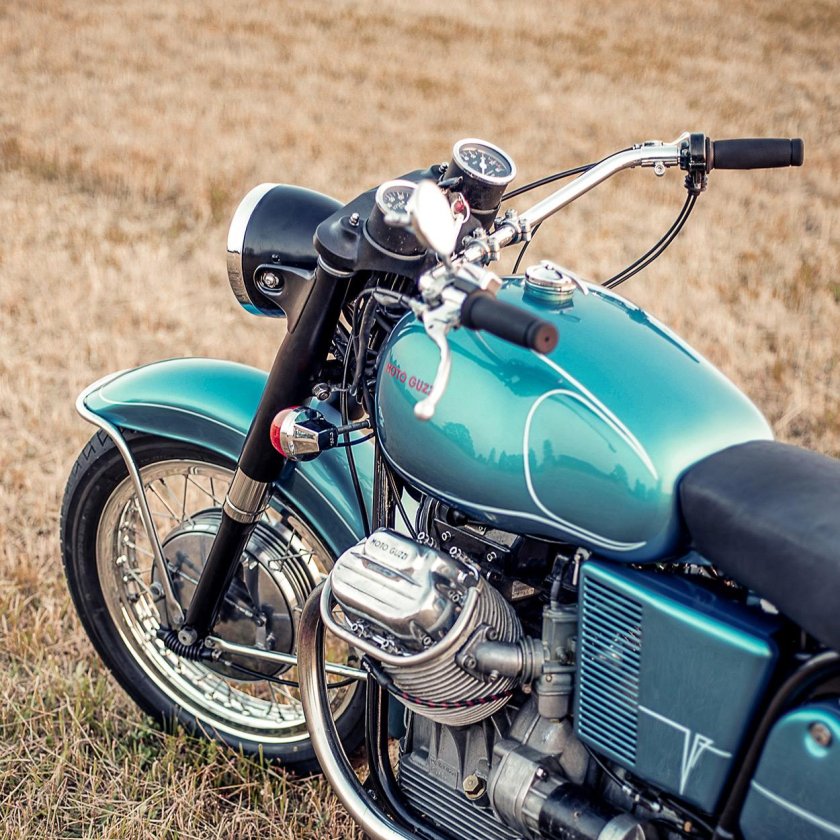 Moto Guzzi v7 Special