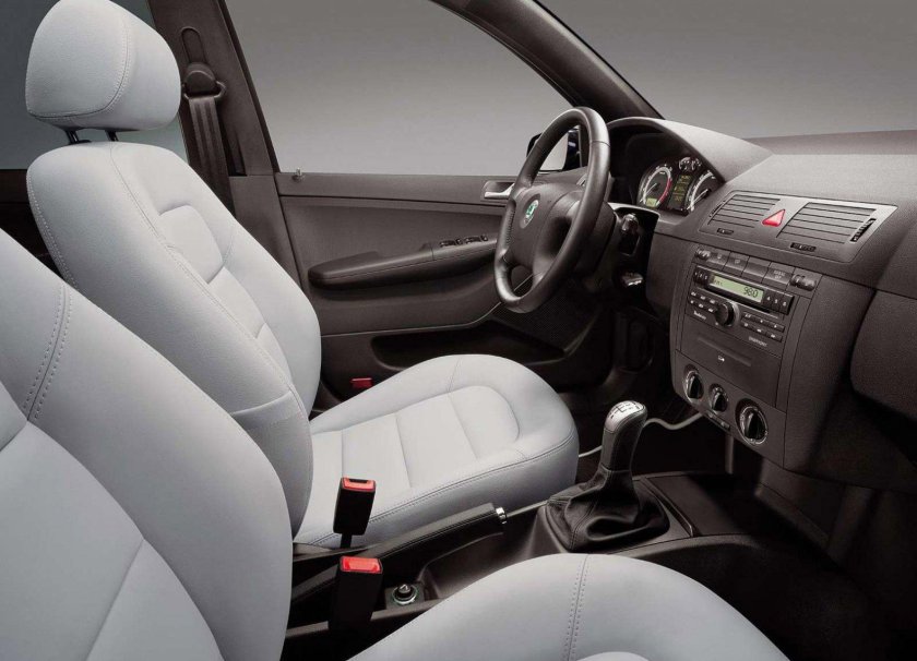 Skoda Fabia 2007 салон