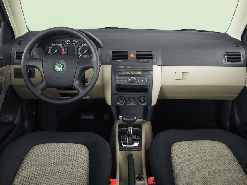 Skoda Fabia 2005 салон