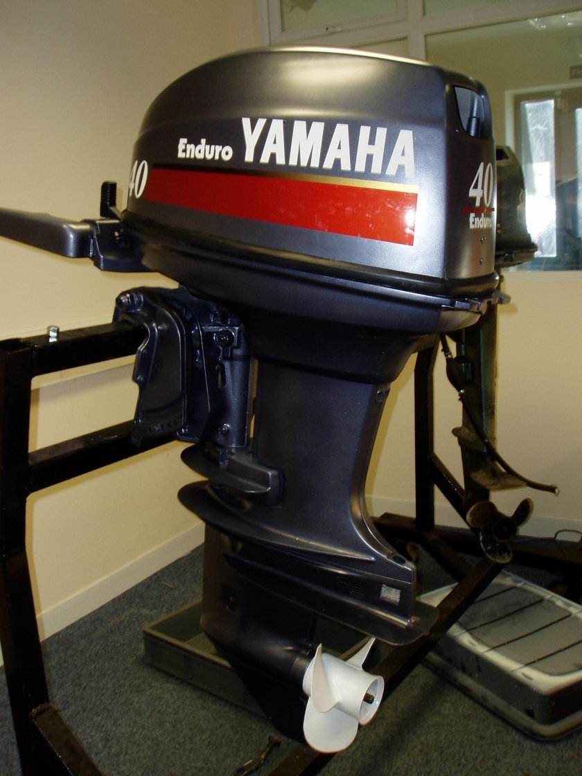 Ямаха 40 2т