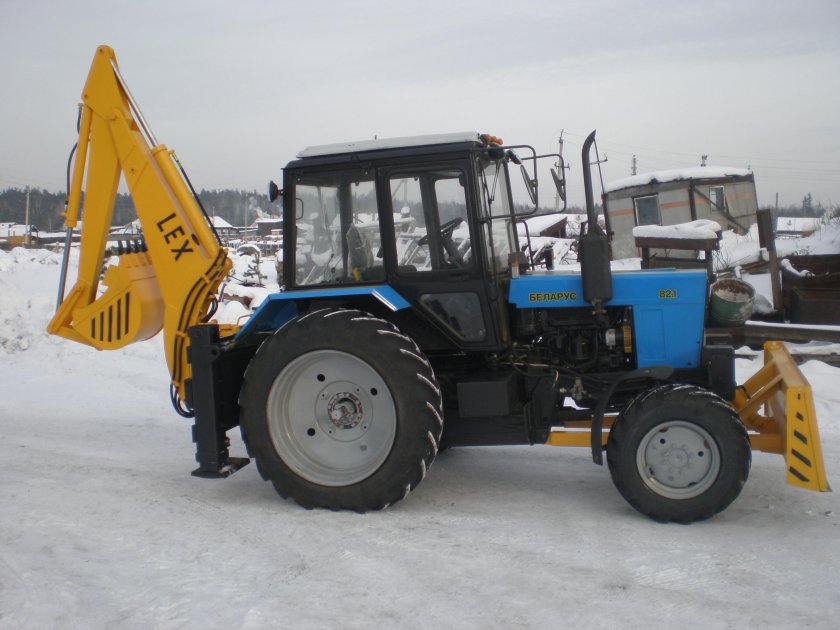 Экскаватор-бульдозер ЭО-2621