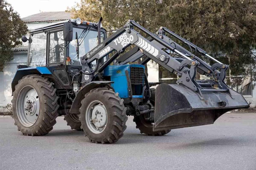 Фронтальный погрузчик Turs-1500