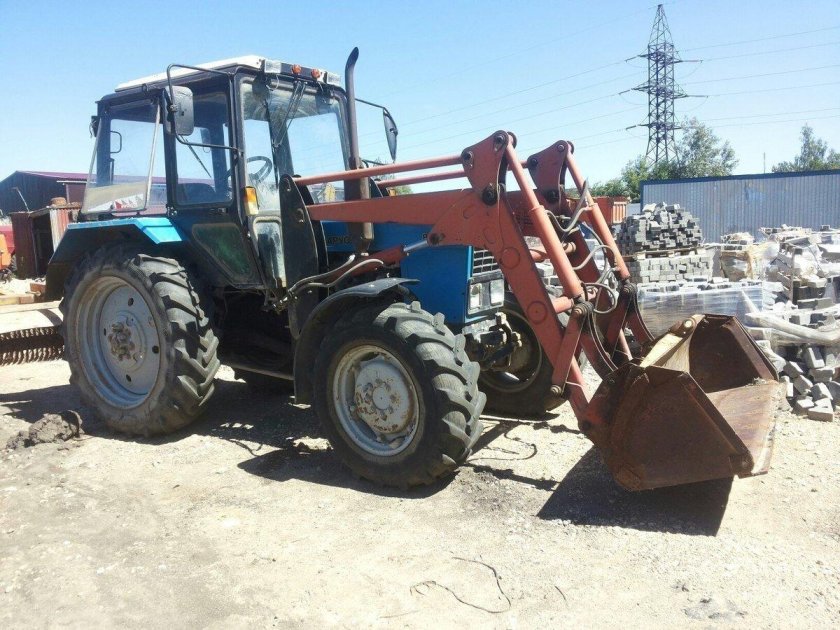 МТЗ 82.1 С ковшом