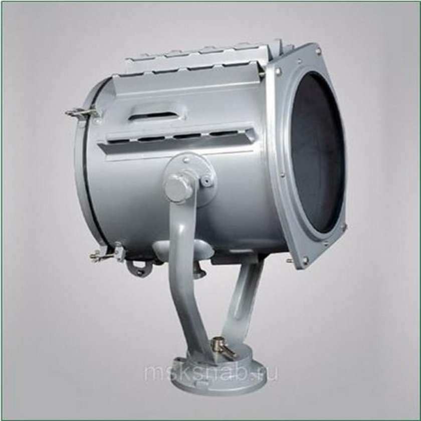 Прожектор судовой ПНК-60