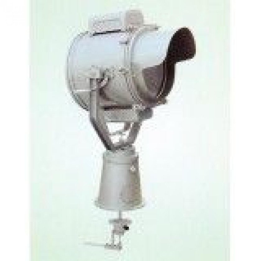 Судовой прожектор на 24 вольта