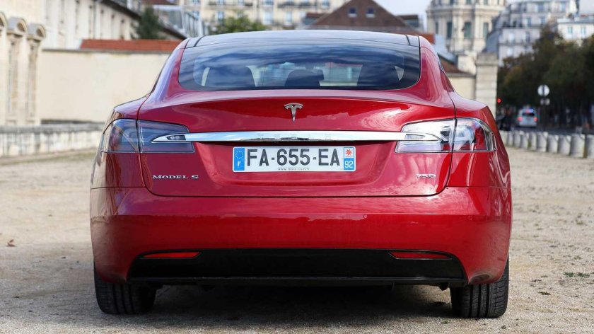 Tesla model s 75d