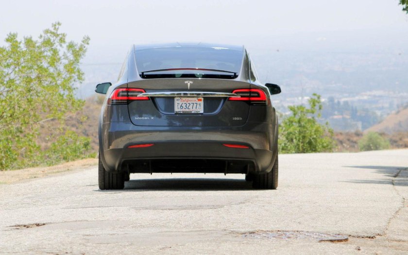 Tesla model x p100d