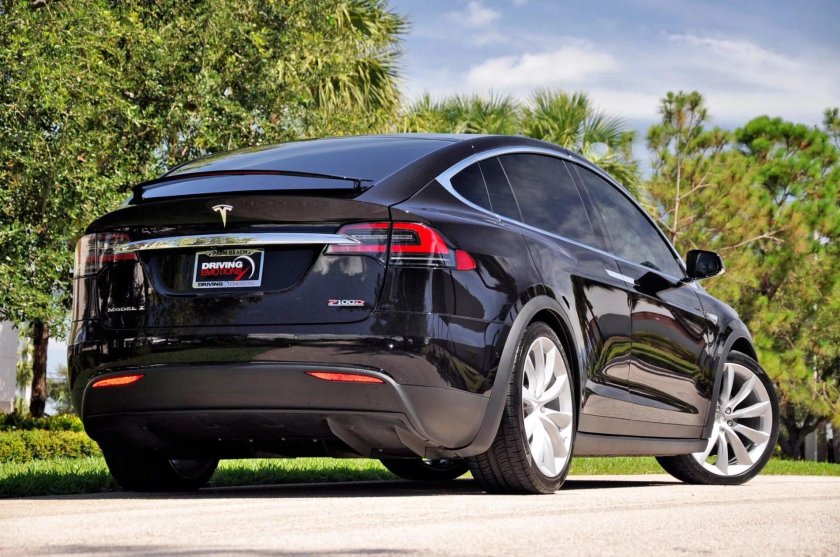 Tesla model x p100d