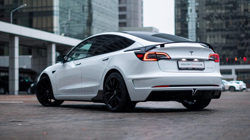 Обвес Тесла модель 3