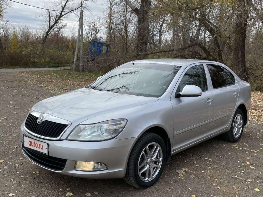 Шкода октавия 2011 серебристая