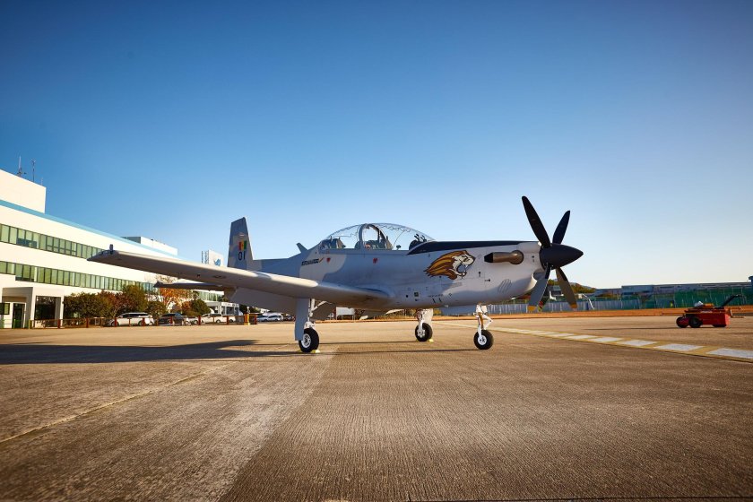 Турбовинтовой АН 22 самолет турбовинтовой