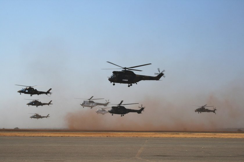 Иранский военный вертолет