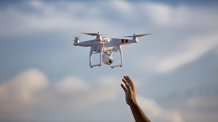 Беспилотник белый