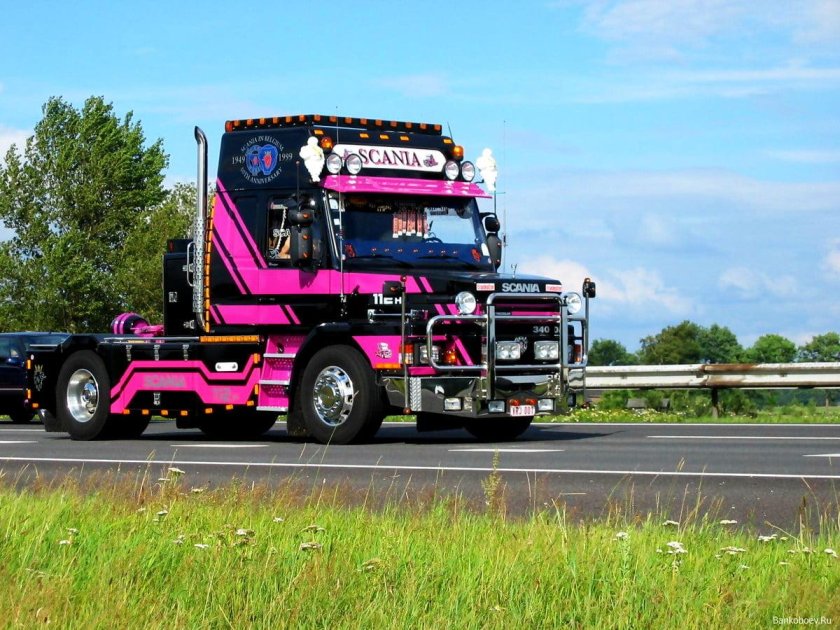 Американский грузовик Скания