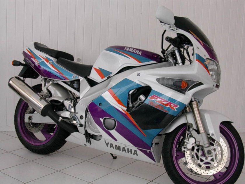 Yamaha fzr600r