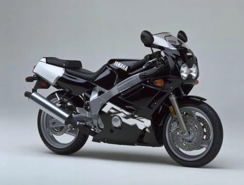 Yamaha FZR 600