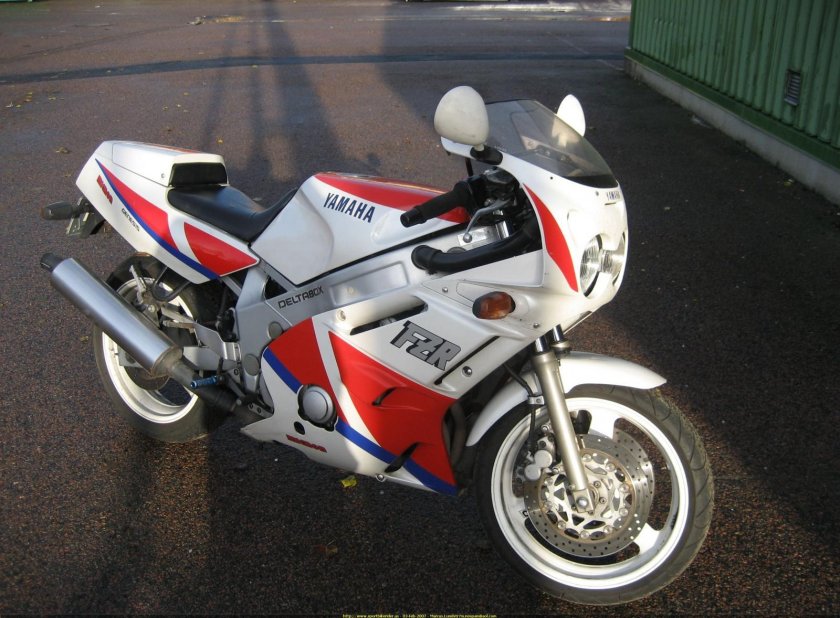 Yamaha fzr600r